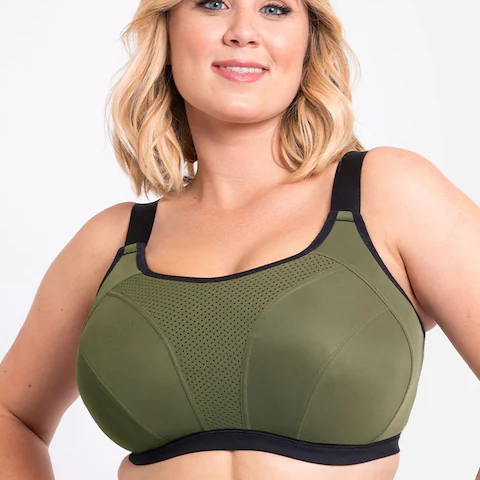 model wearing Curvy Kate Everymove Wired Multiway Sports Bra showing front of the sports bra