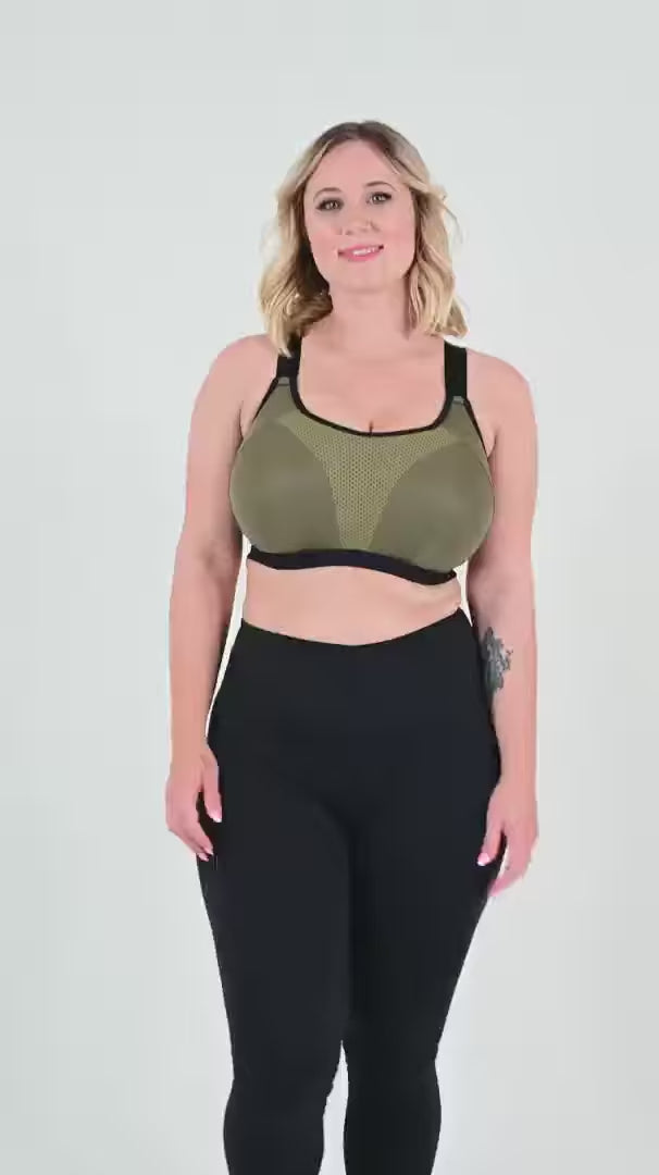 Video of model wearing Curvy Kate Everymove Wired Multiway Sports Bra